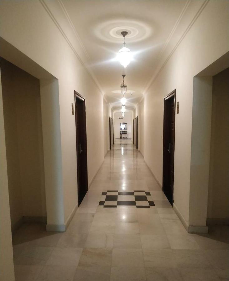 Hotel Raj Bagh Palace Джайпур Екстериор снимка